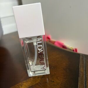 Huda beauty primer